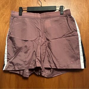 Nike Shorts Mauve Pockets Medium